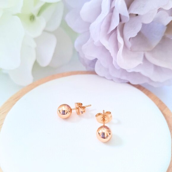 🟠✨Set of 2 Pairs of Earrings – Rose Gold Plated with Clear Crystals - Picture 3 of 6